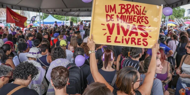 Mais da metade das brasileiras já sofreu algum tipo de violência