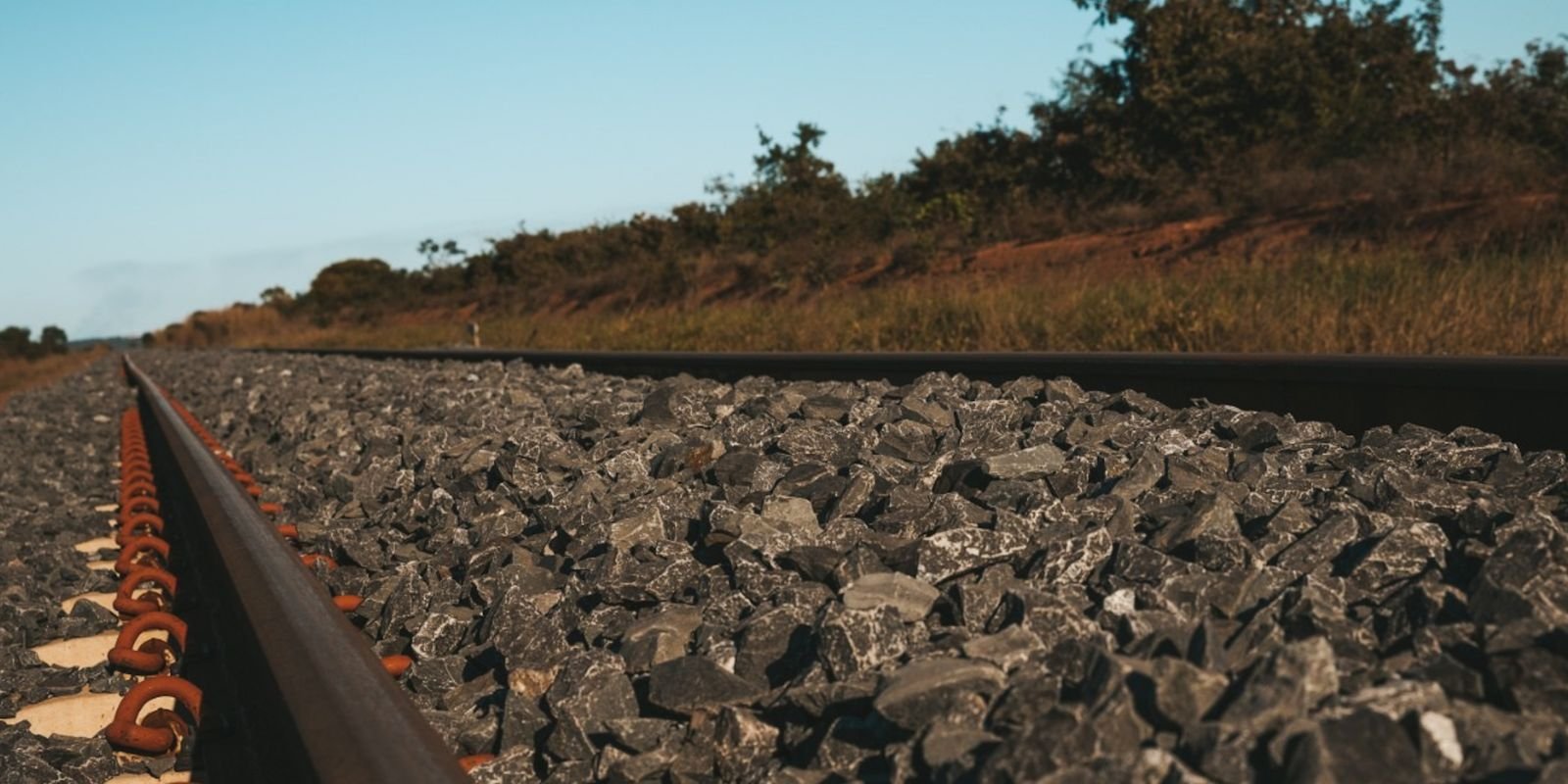Trânsito na ferrovia de Carajás volta aos poucos após descarrilamento