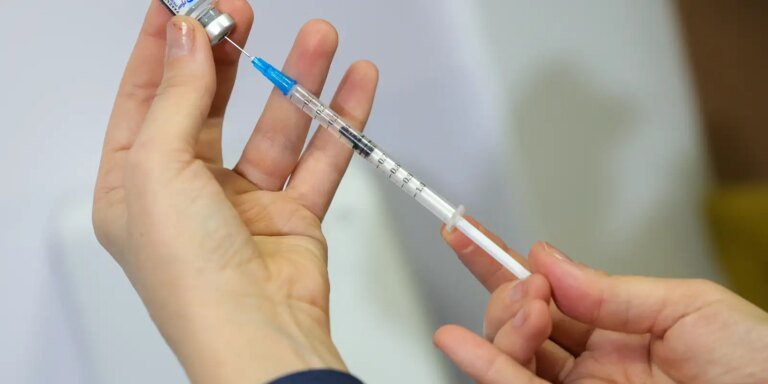 Vacinação de gestantes reduz pela metade bronquiolite grave em bebês