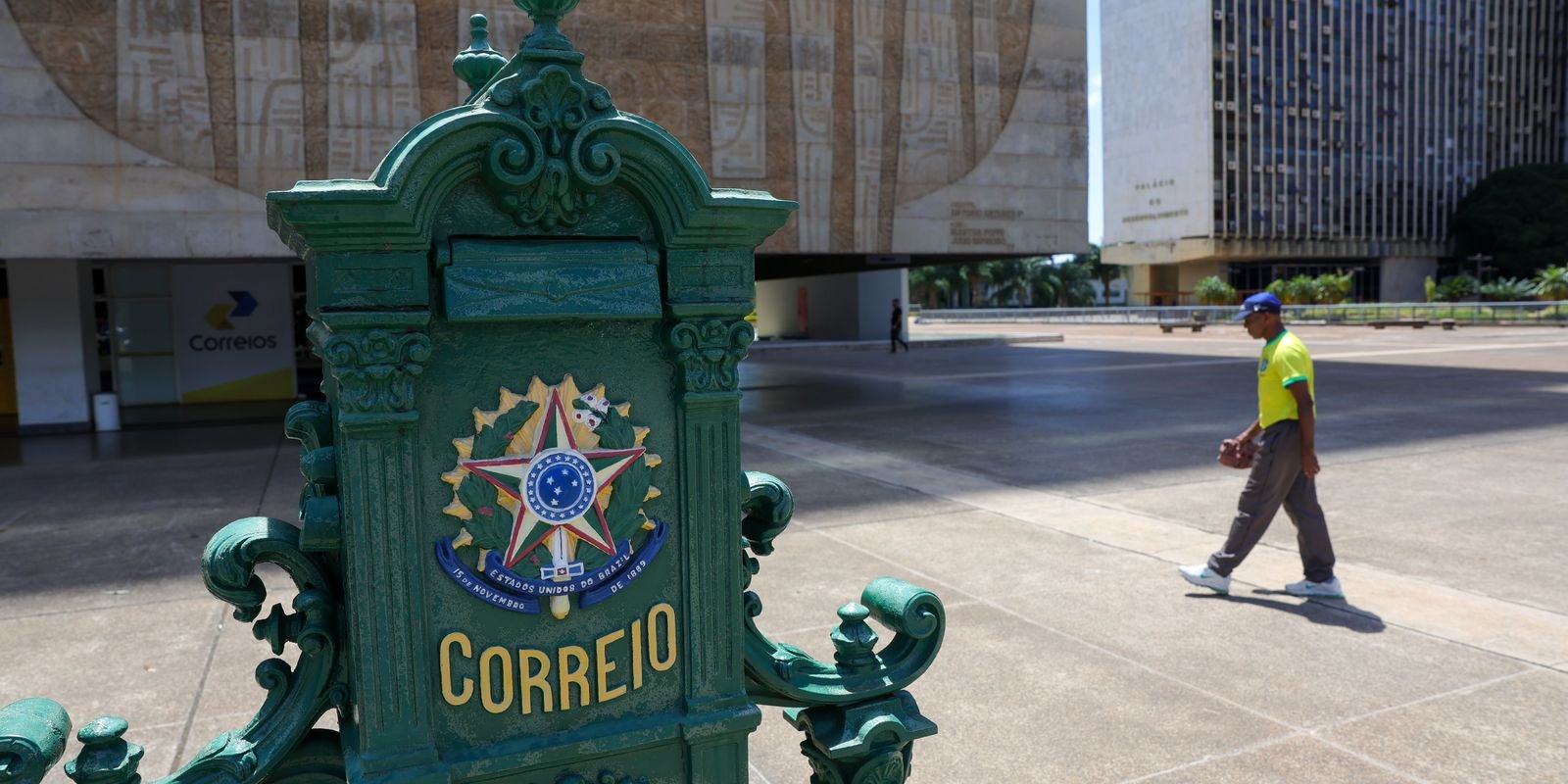 TCU alerta para risco fiscal dos Correios