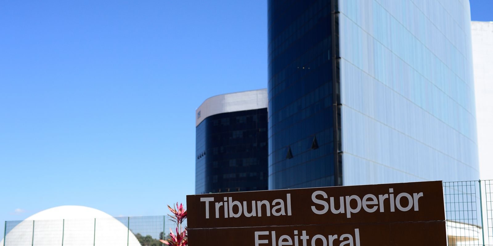 TSE decide manter em 2026 limites de gastos de campanha de 2022