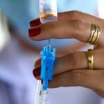 Anvisa determina atualização de vacinas contra covid-19