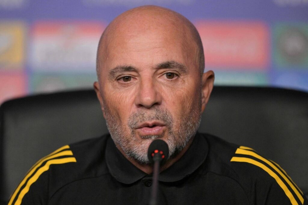 Após três décadas, técnico Sampaoli vence na Argentina – 04/08/2026 – Esporte