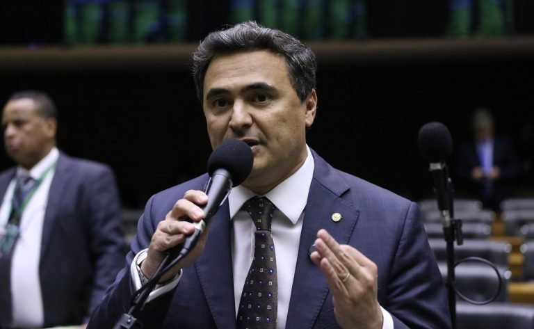 Projeto proíbe venda de vapes para nascidos a partir de 2009