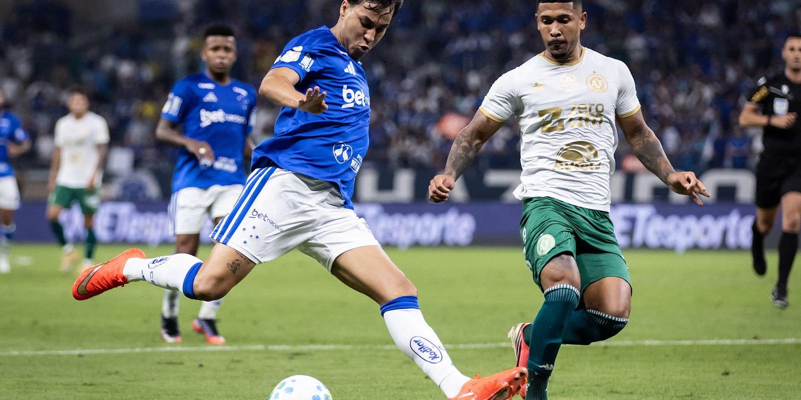 Vasco e Cruzeiro avançam às quartas da Copa do Brasil