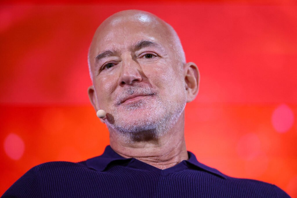 Jeff Bezos busca acordo para comprar fatia no Liverpool – 10/08/2026 – Esporte
