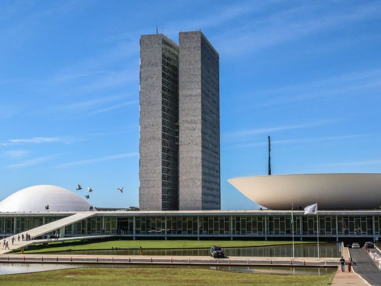Prazo para Executivo enviar Orçamento termina nesta segunda