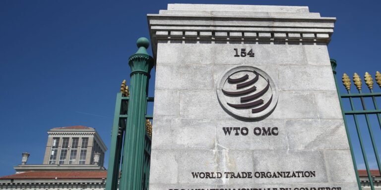 EUA aceitam dialogar com autoridades brasileiras sobre tarifaço na OMC