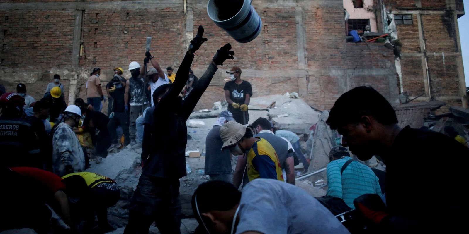Número de mortos em terremoto na Colômbia chega a 265