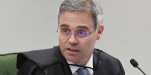 Presidente do TSE propõe regras para uso de IA nas eleições 2026