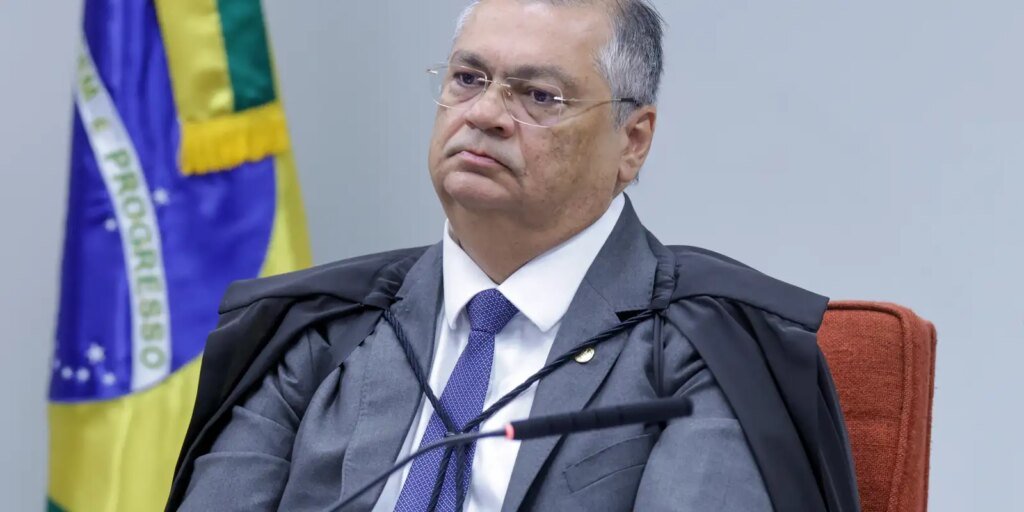 Dino anula indicação de emendas por dirigentes partidários sem mandato