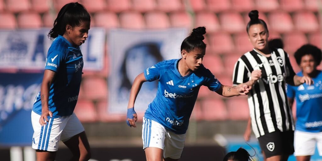 Cruzeiro vence Botafogo no Brasileirão Feminino