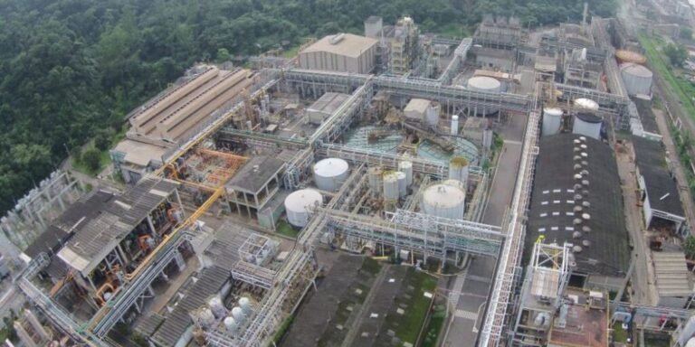 Produção industrial cai pelo segundo mês seguido