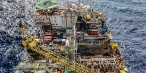 Petrobras registra lucro de quase R$ 52,5 bilhões no segundo trimestre