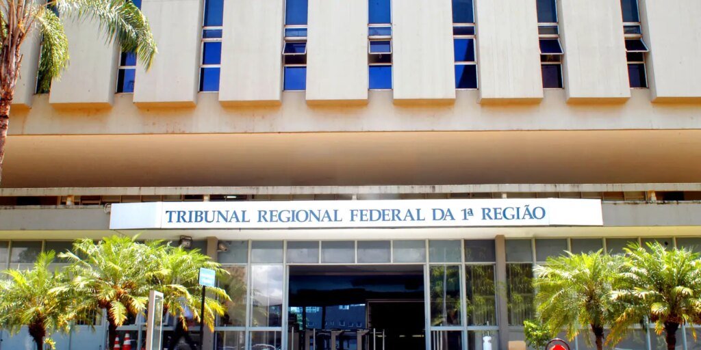 Justiça suspende regra que permite dentista fazer harmonização facial