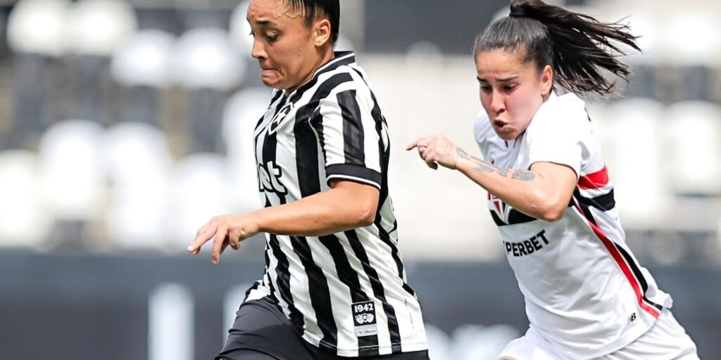 Brasileiro Feminino: São Paulo goleia, iguala líder e afunda Botafogo