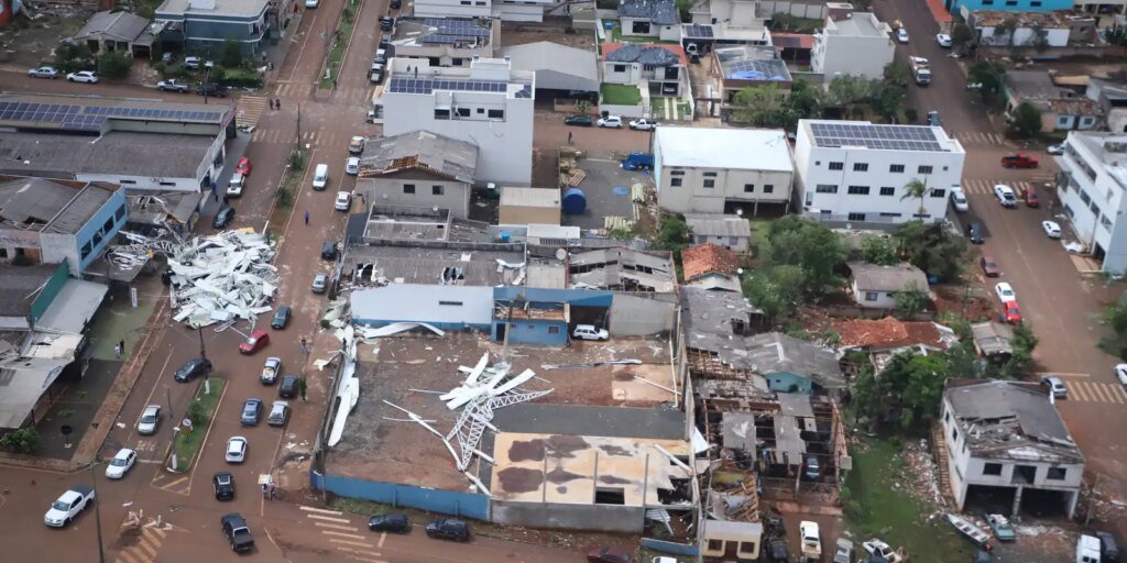 Passagem de ciclone-bomba pelo Rio Grande do Sul deixa um morto