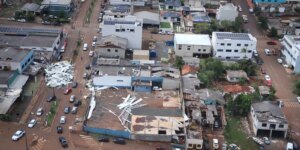 Passagem de ciclone-bomba pelo Rio Grande do Sul deixa um morto