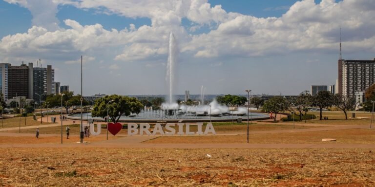 Umidade do ar varia entre 20% e 12% na região central do país