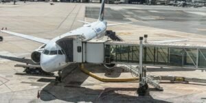 Anvisa atualiza regras de segurança sanitária para aviões e aeroportos