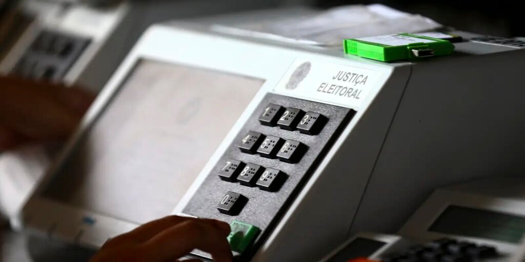 Candidatos à presidência começam campanhas nas ruas