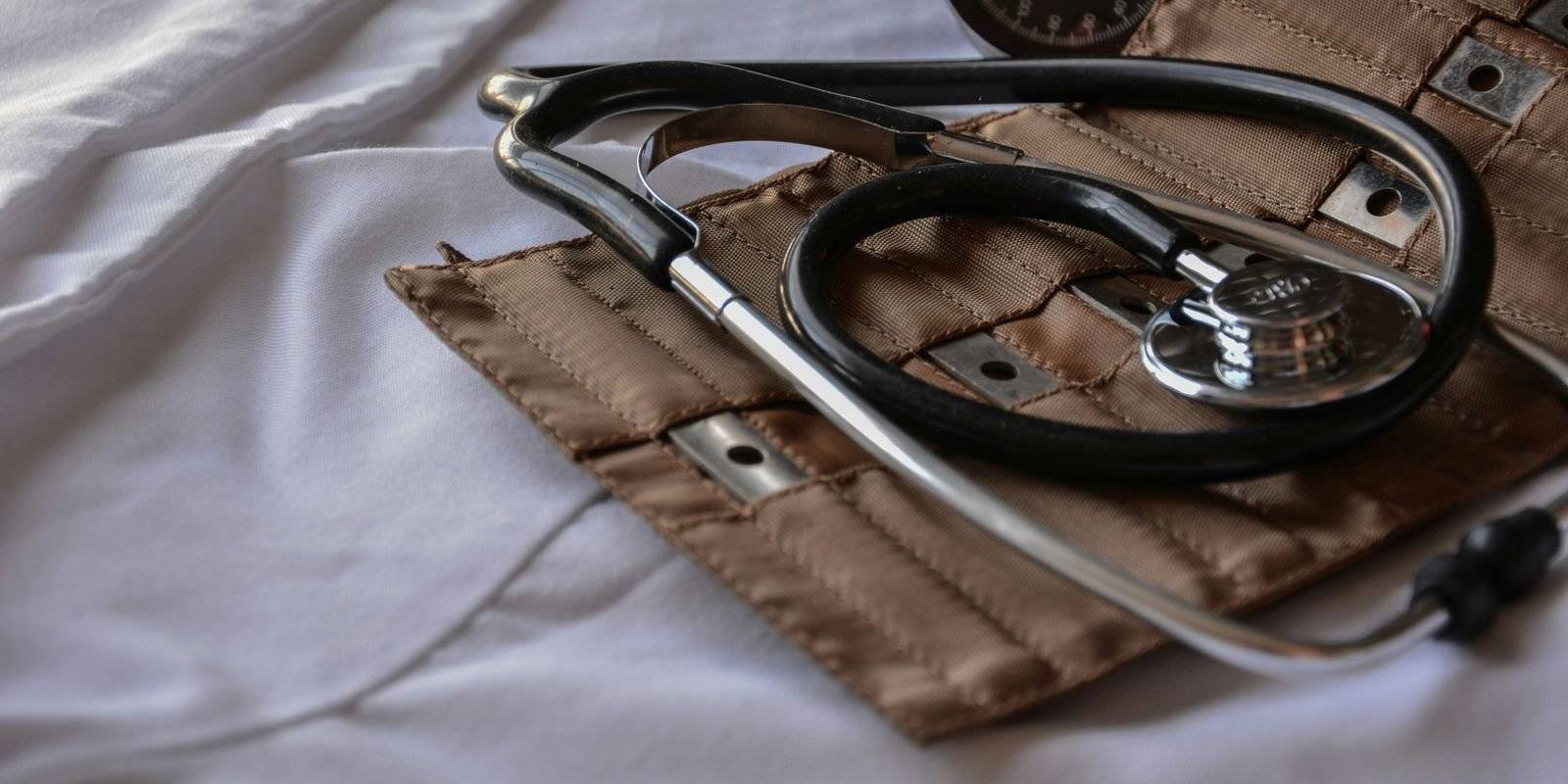 Operação da PF mira quadrilha que falsifica diplomas de medicina