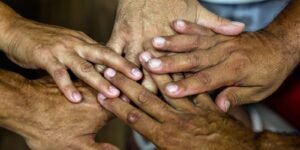 Na relação entre pais e filhos, exemplo é lição silenciosa e constante
