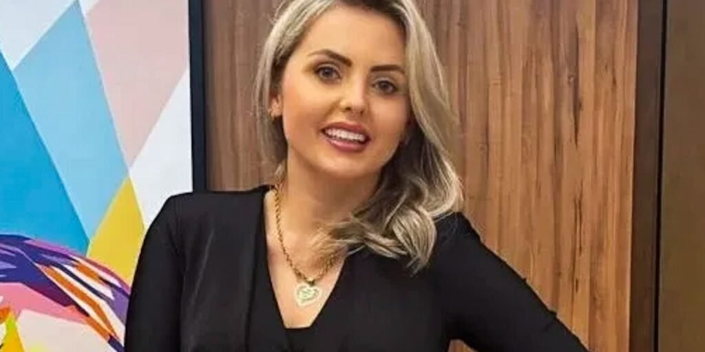 Candidata Clariana Barão apresenta propostas para 6 áreas de governo