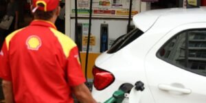 Redução de impostos e auxílio buscam manter preço dos combustíveis