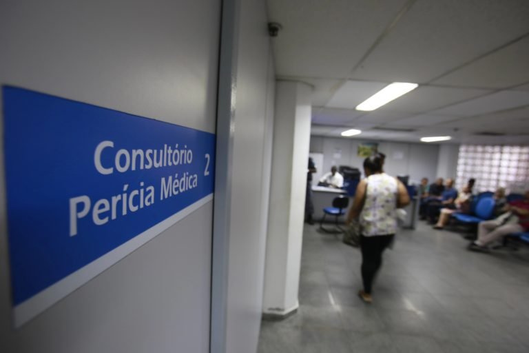 Promulgada lei para diminuir filas do INSS