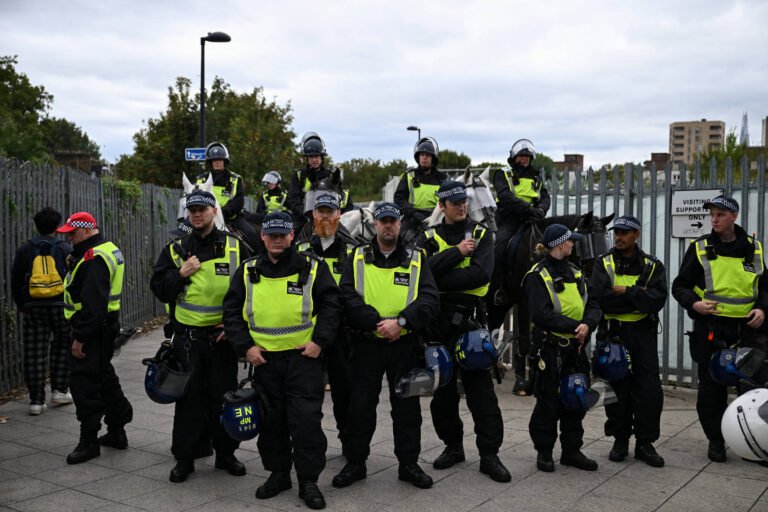 Velhos inimigos Millwall e West Ham empatam em reencontro – 19/09/2026 – Esporte