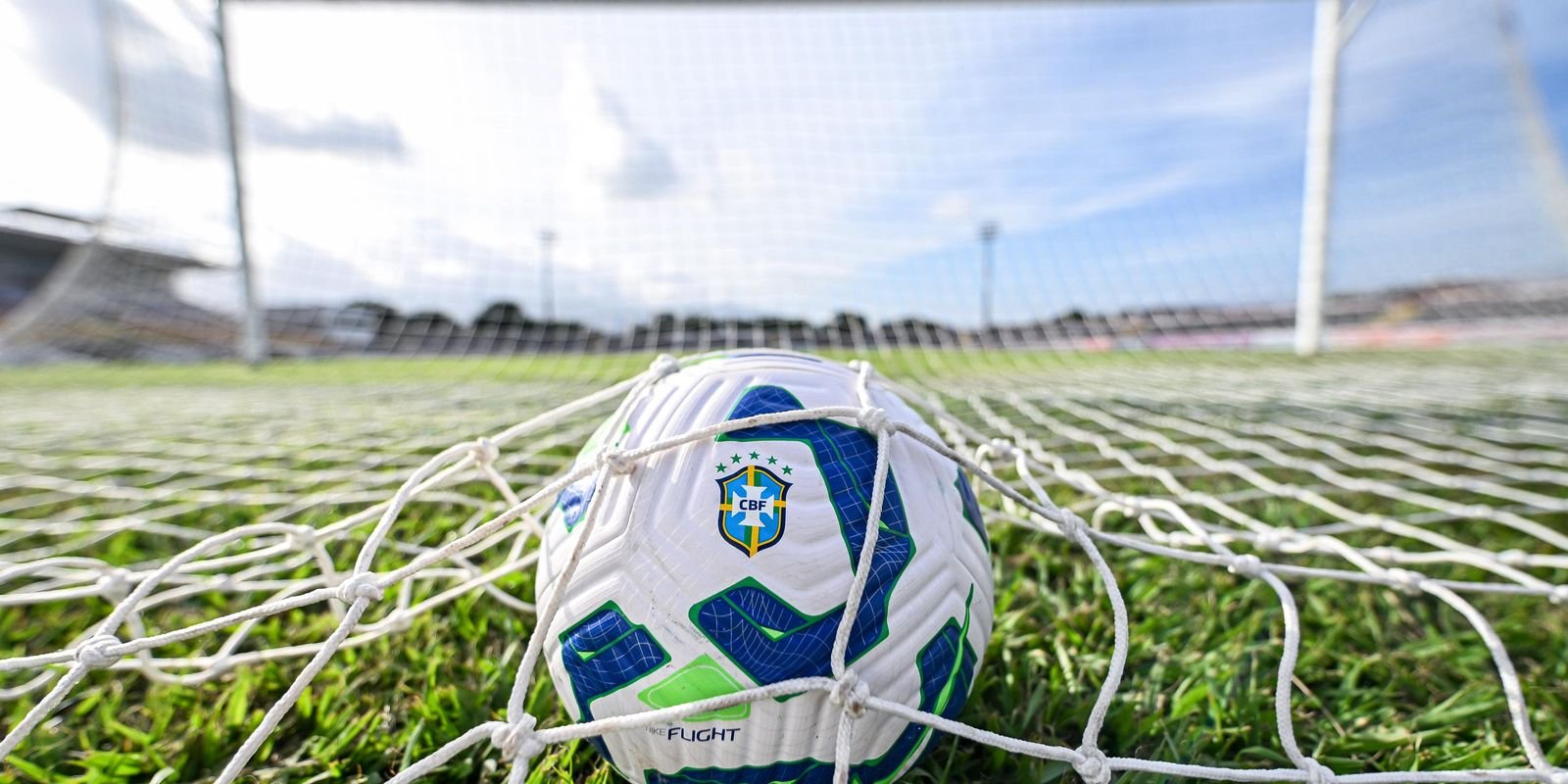 Brasileirão encerra 26ª rodada nesta segunda com Vitória e Grêmio
