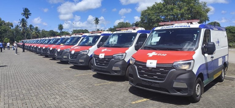 Ministério da Saúde vistoria veículos para transporte de pacientes do SUS em Pernambuco — Ministério da Saúde