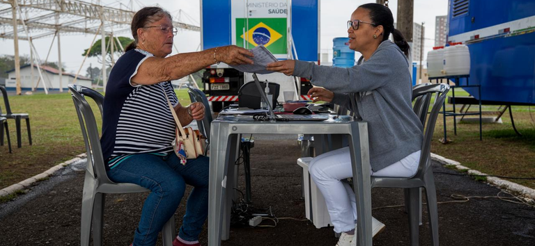 População de Bauru (SP) é atendida por carreta de saúde da mulher do Ministério da Saúde; veja como funciona — Ministério da Saúde