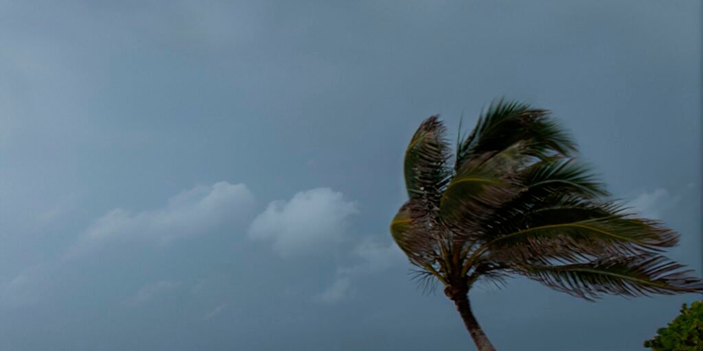 Mês de outubro começa com formação de novo ciclone extratropical