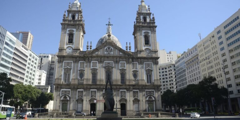 Igreja Nossa Senhora da Candelária celebra 215 anos da primeira missa