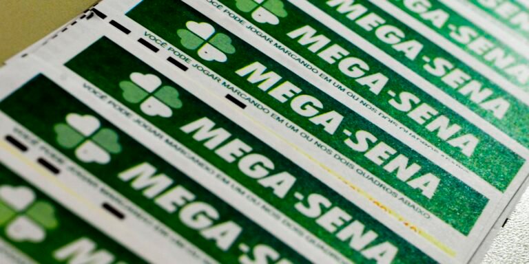 Mega-Sena acumula; confira os números sorteados