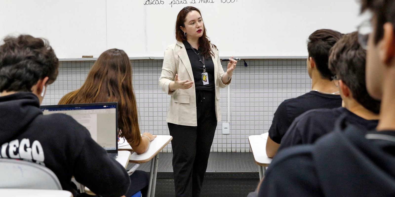Inep libera cartilha com orientações para prova de redação do Enem
