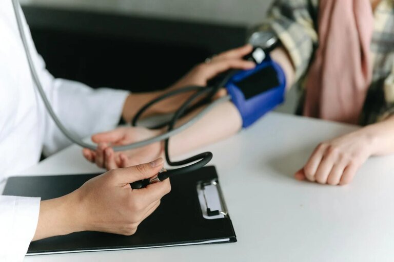 Prática de mindfulness pode reduzir pressão arterial em 8 semanas
