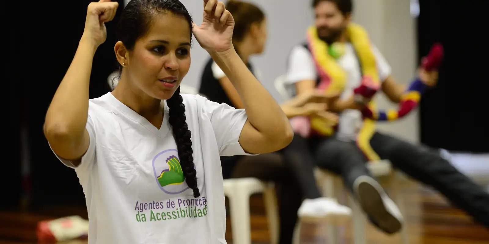 Eleitores surdos terão atendimento em tempo real no 2º turno em SP