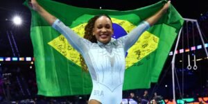 Rebeca Andrade conquista ouro no Mundial de Ginástica Artística