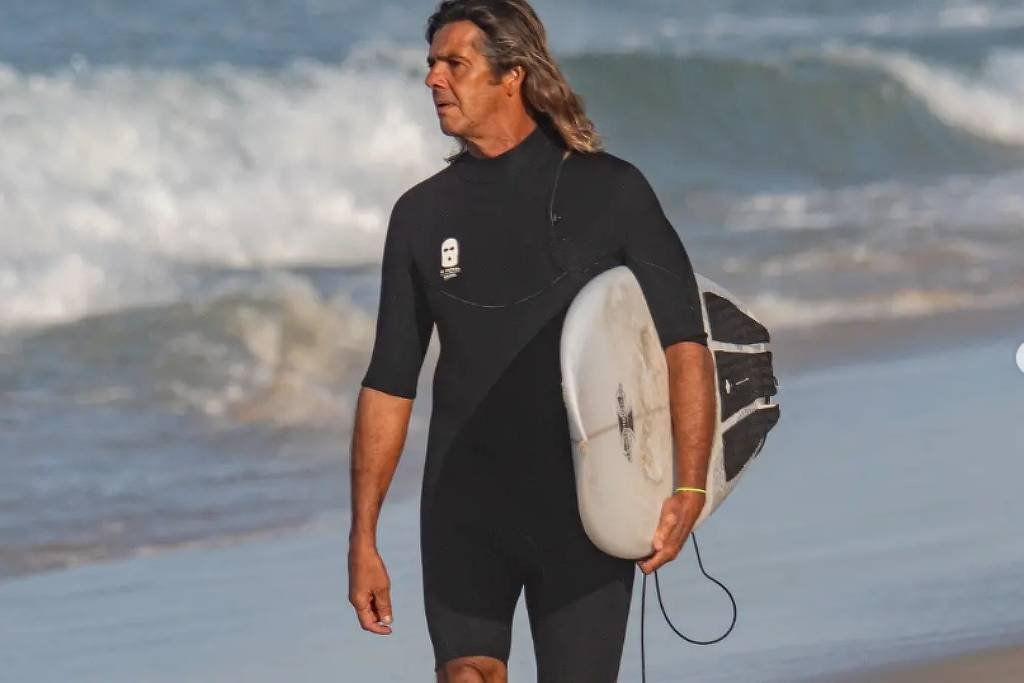 Ícone do surfe brasileiro Dadá Figueiredo morre aos 61 – 24/10/2026 – Esporte