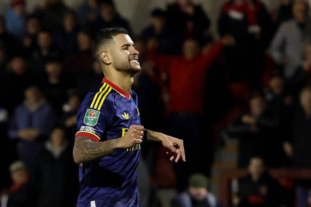 Bruno Guimarães volta a encarar um pênalti e volta a errar – 28/10/2026 – O Mundo É uma Bola