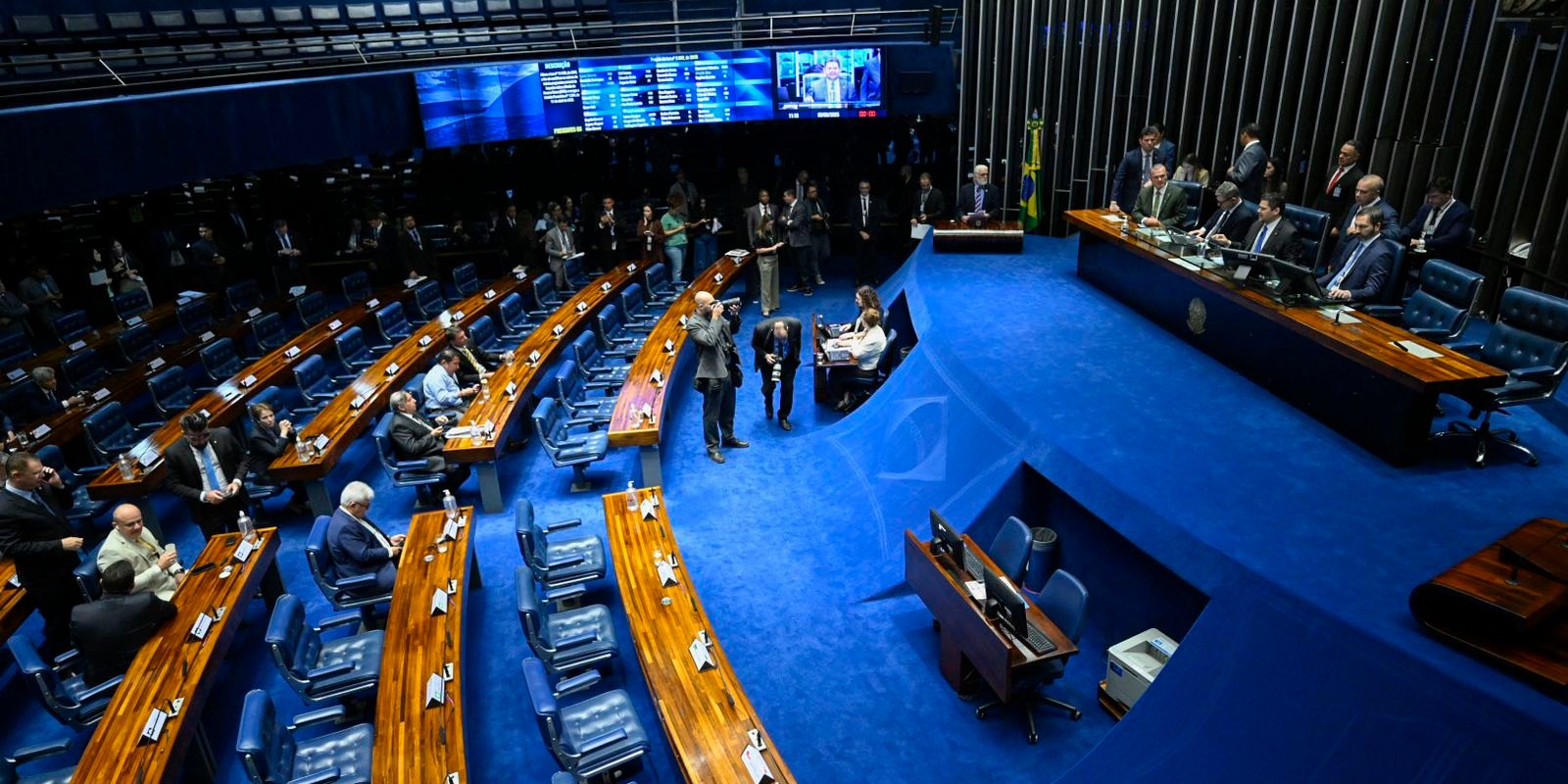 Fim da escala 6x1: Alcolumbre mantém calendário, mas votação é incerta