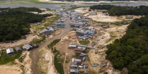 Estiagem já compromete rotina de comunidades ribeirinhas no Amazonas