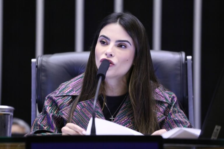 Homenagem aos 50 anos da TV Atalaia - afiliada Record em Sergipe/PE. Dep. Yandra Moura (UNIÃO-SE)