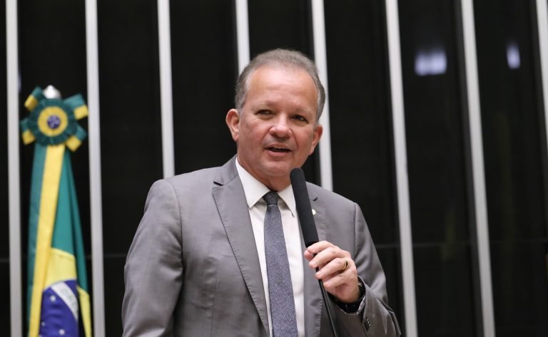 Homenagem aos 300 anos da cidade de Fortaleza. Dep. André Figueiredo (PDT-CE)