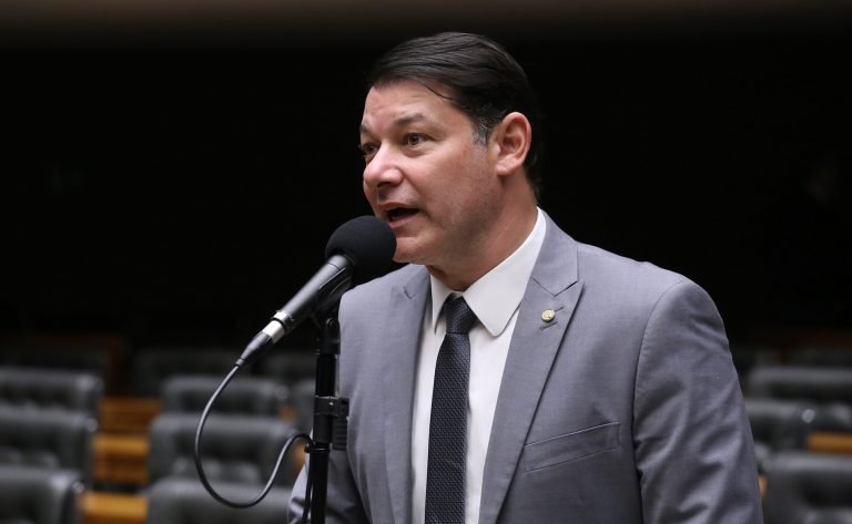 Discussão e votação de propostas legislativas. Dep. Roberto Duarte (REPUBLICANOS - AC)