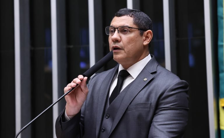 Discussão e votação de propostas legislativas. Dep. Coronel Ulysses (UNIÃO-AC)
