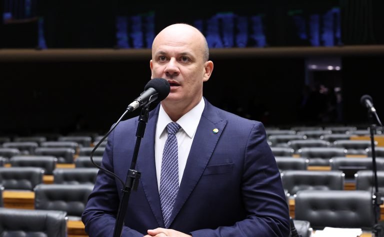 Deputado Cabo Gilberto Silva (PL-PB) fala no Plenário da Câmara dos Deputados